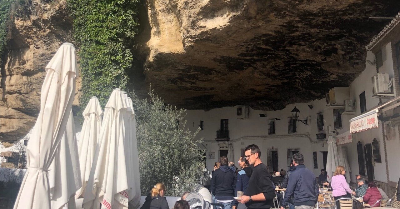 小物などお買い得な福袋 Setenil de Las Bodegasは崖の下に家が並ぶ不思議な街 絵画