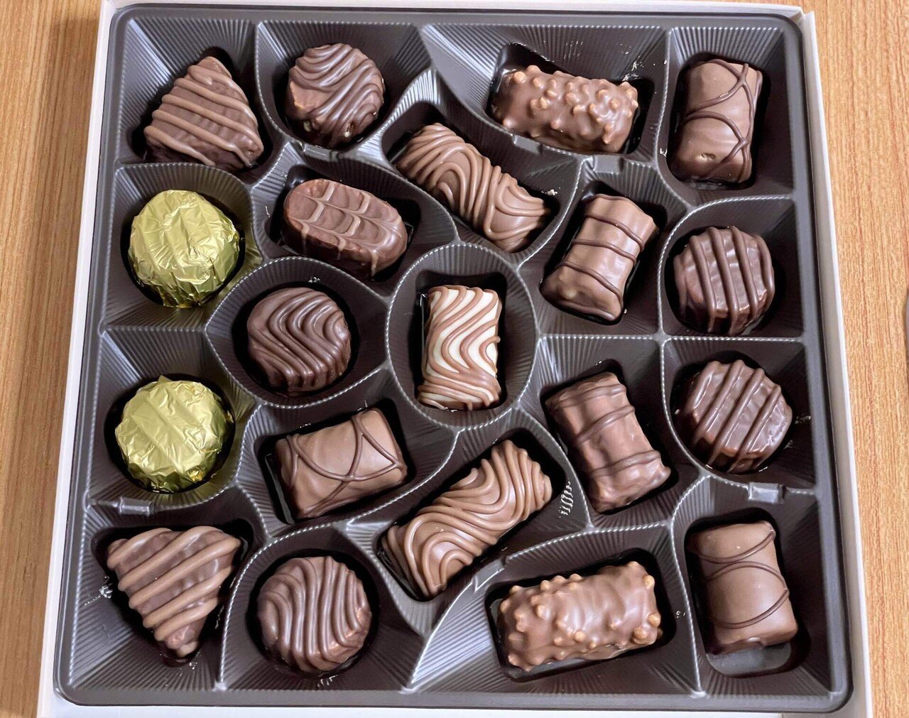 153回目 20250220 チョコレートアソート「フィーリングズ（feelings