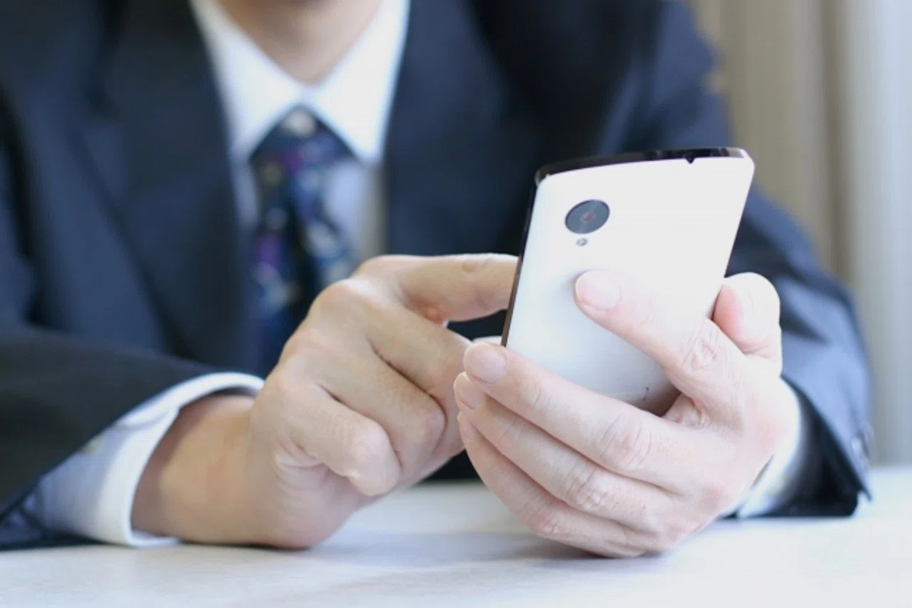 仕事の連絡にlineを使うのは大丈夫か エンルック 会社起業のはじめかた Note