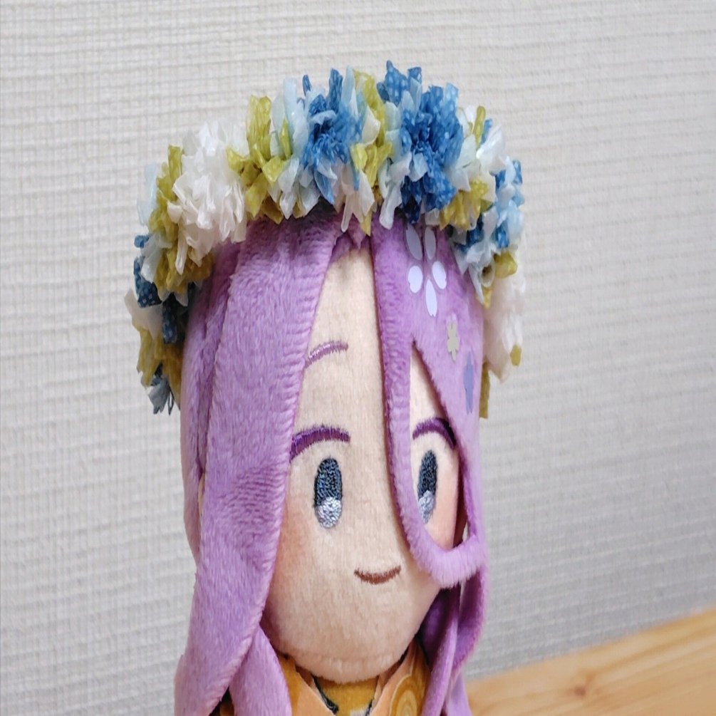 ダイソー毛糸のブロッサムでぬいぐるみに花冠を編んだ話｜しずく