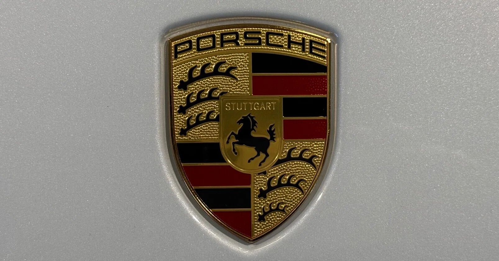 ポルシェもフェラーリもエンブレムは「跳ね馬」『ポルシェーその伝説と