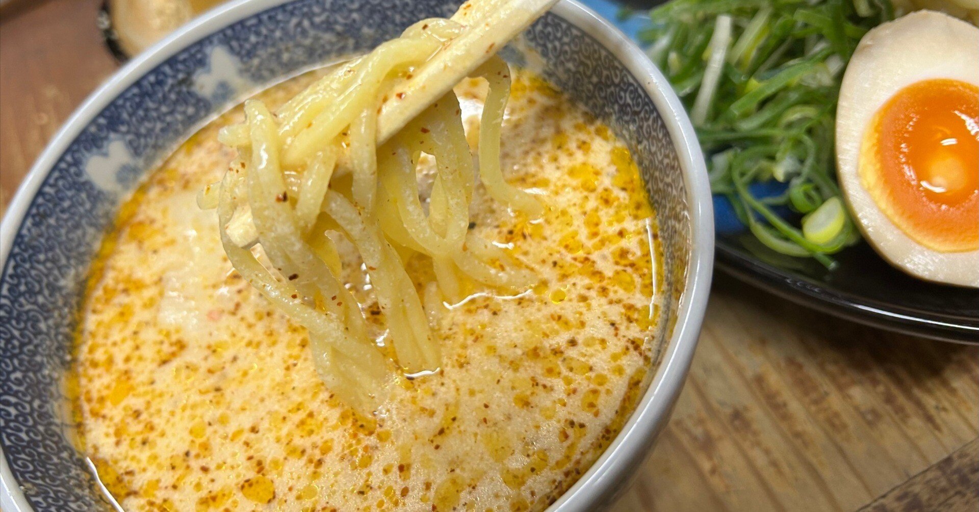 こまじろう ごま好きとしては無視できない。大阪・中津にある「担々つけ麺 ごま