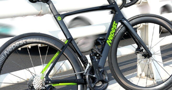 究極の軽量化！カーボンフレーム製造の舞台裏｜nepest_japan