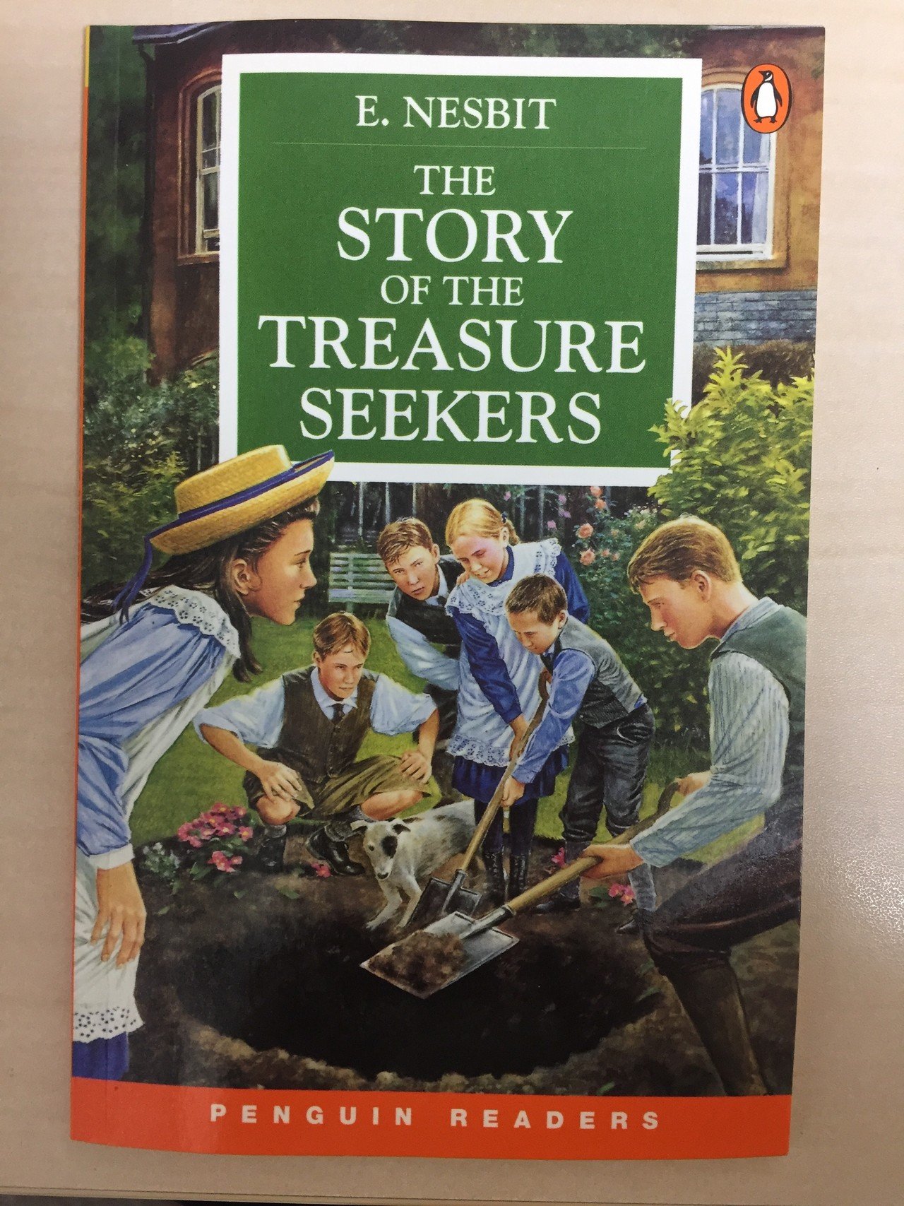 英語多読メモ The Story Of The Treasure Seekers 大人の目からは大したことではないと思えることでも 子どもにとっては大きな出来事だったります 日常の小さな Tomoko Nakasaki 中崎 倫子 Note