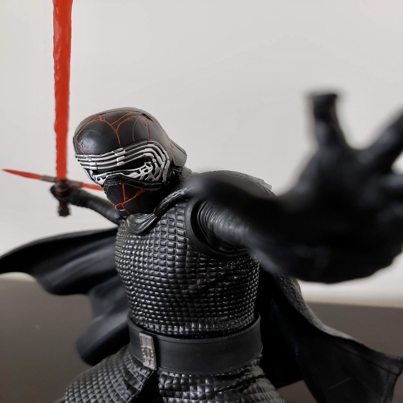 セガのプライズ製品「プレミアム1/10スケールフィギュア カイロ・レン