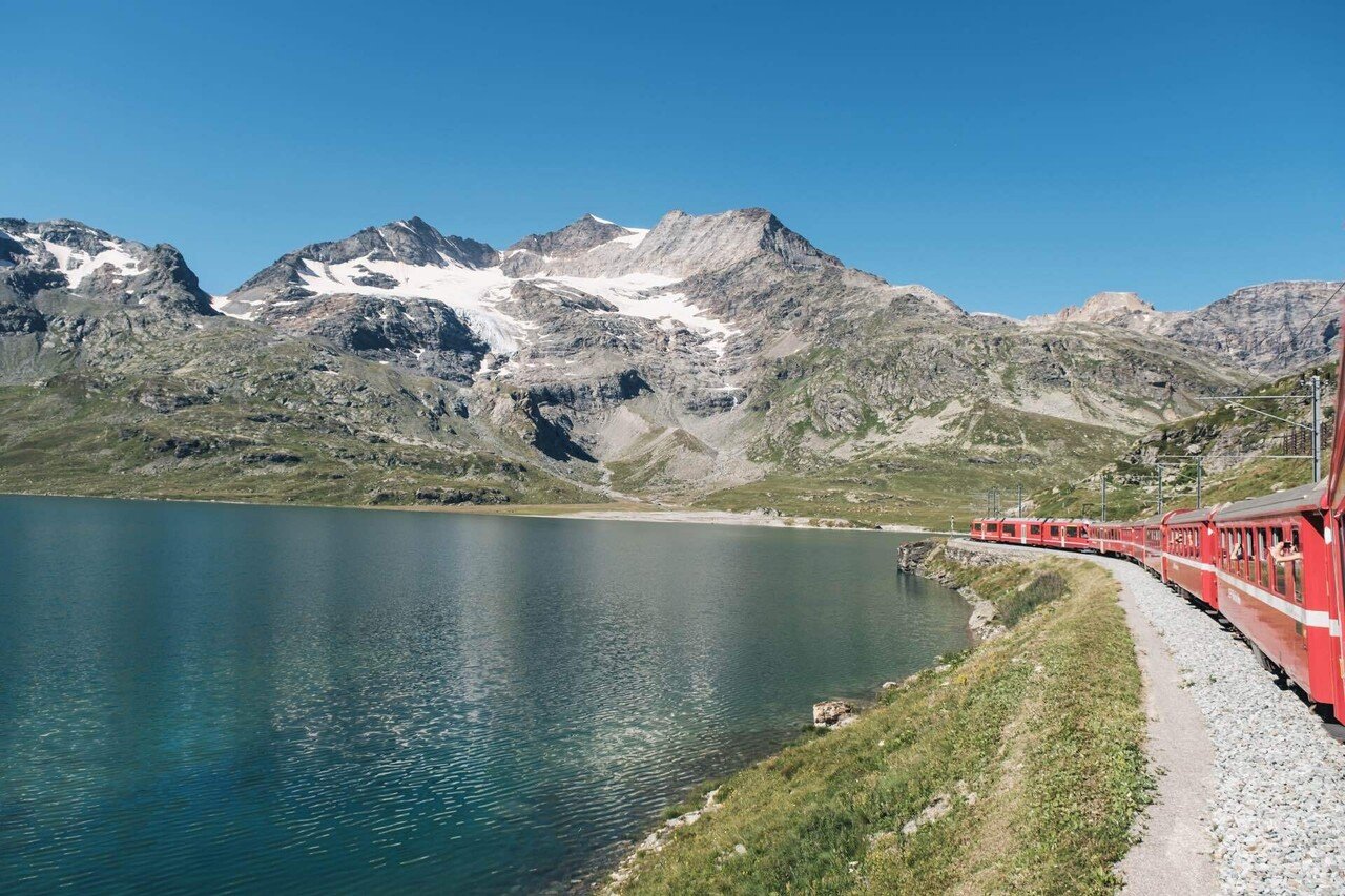 夏のスイスひとり旅🇨🇭🇮🇹Day3①レーティッシュ鉄道ベルニナ線の絶景