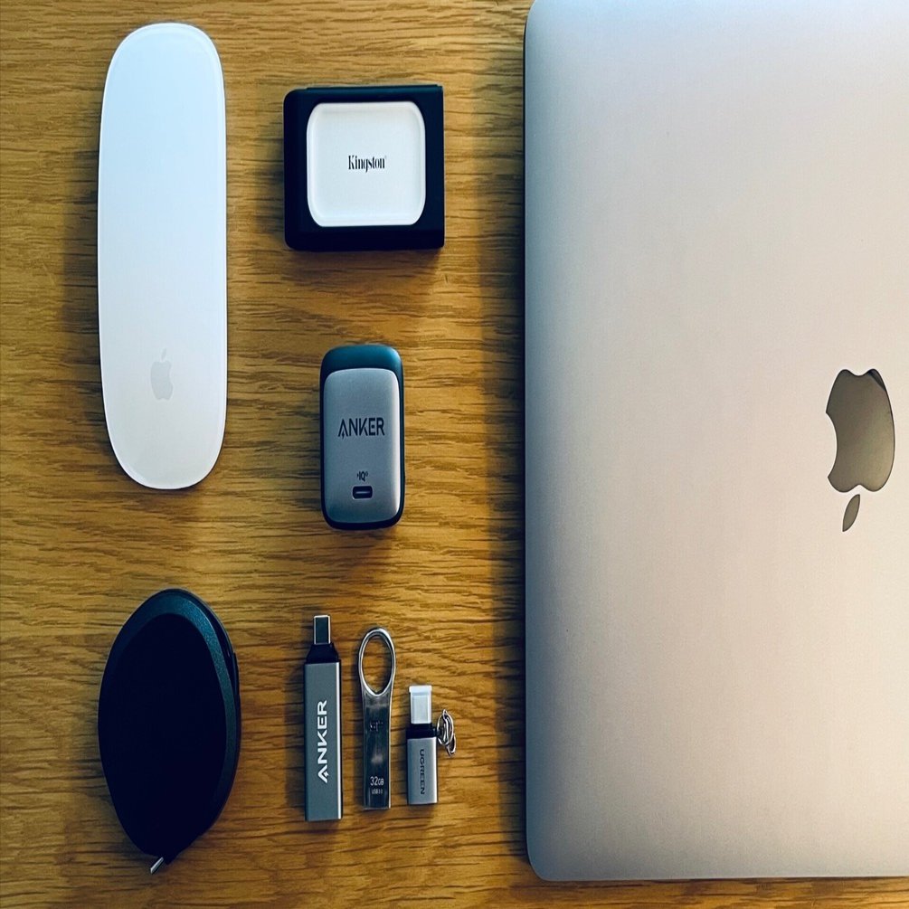 Apple MacBook Air 2020 M1 箱・充電器付き MacBook Air(M1 2020)と一緒に