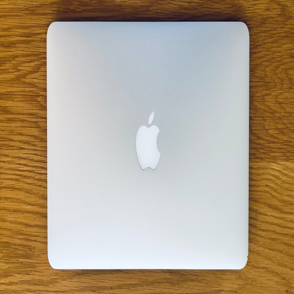 MacBookAir 11インチ｜まだ活躍できるコンパクトでコスパ最強の