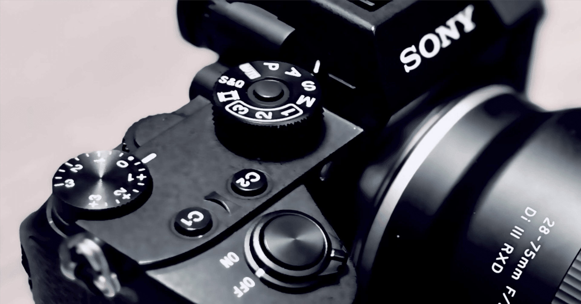 ☆SONY 一眼レフカメラ☆初心者様向け 趣味でカメラを始めたい方へオススメです ☆SONY 一眼レフカメラ☆初心者様向け 趣味でカメラを始めたい方