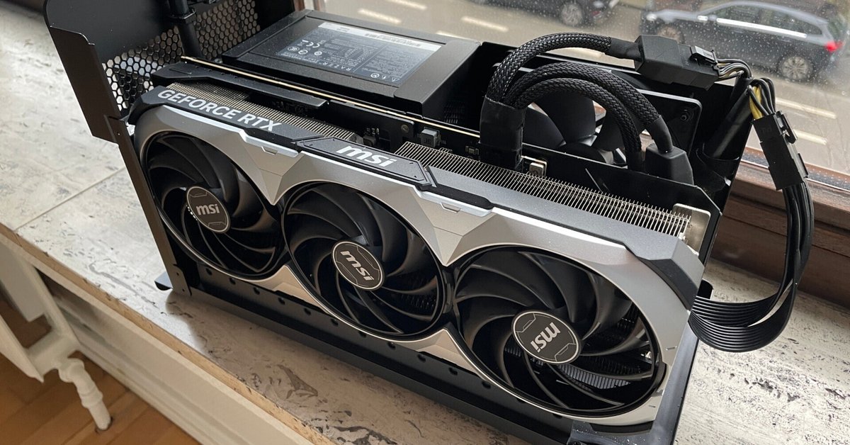 GeForce RTX 4090をRazer Core X Chromaに取り付けて動かせる
