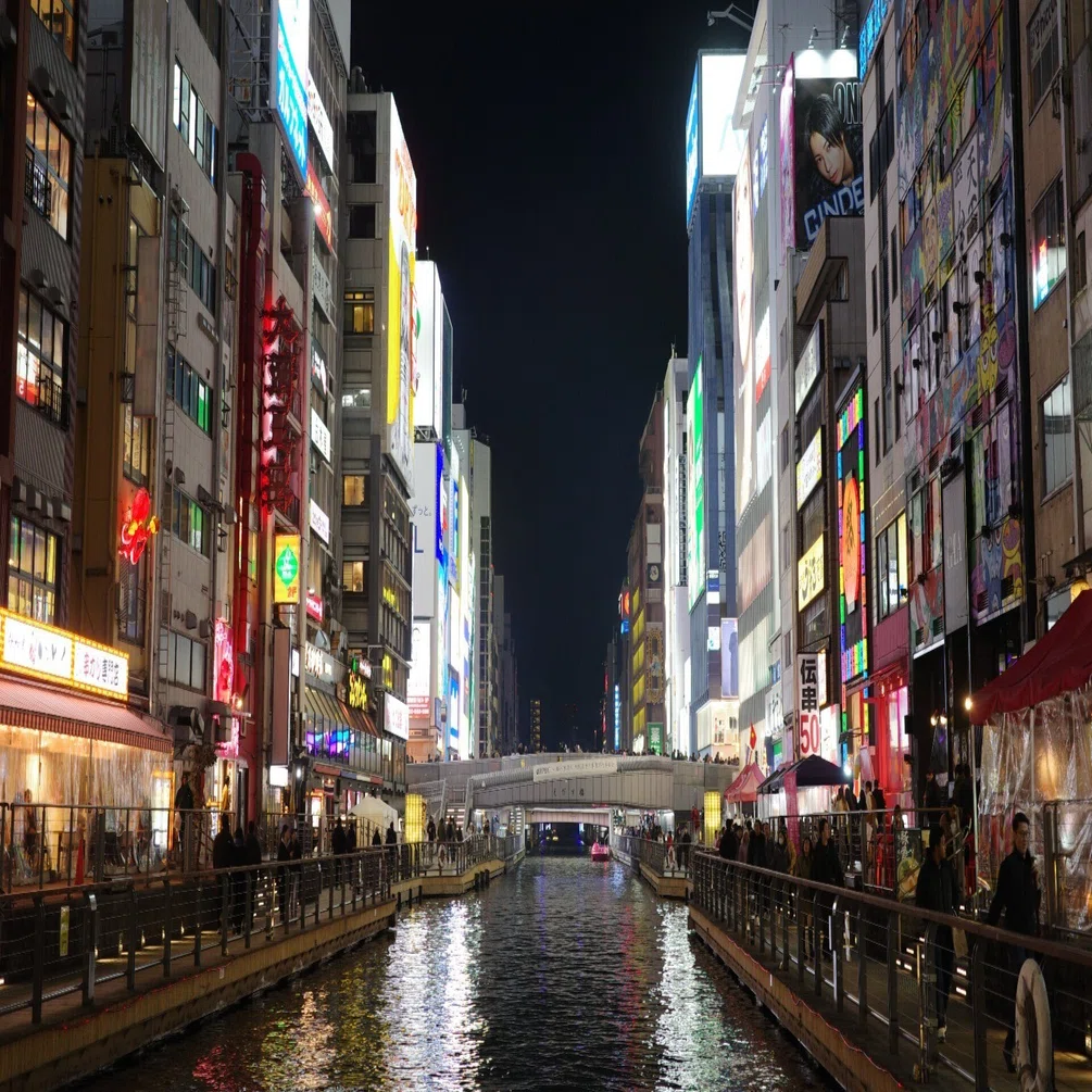 通天閣から手を振って、地上で顔を合わせる気まずさったらない【大阪