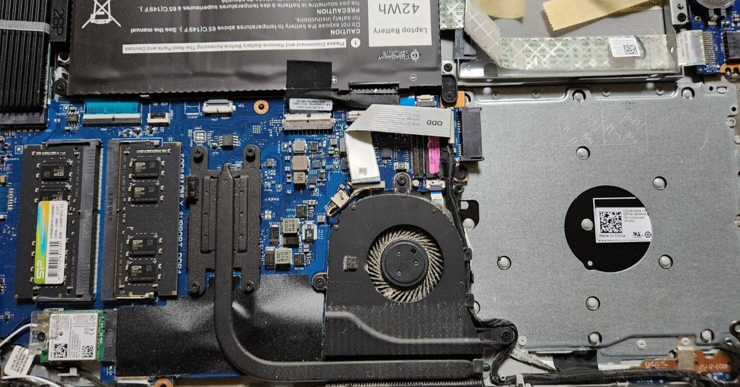 DELL Inspiron 5570(2017年発売)トラブルシューティング。パソコンが