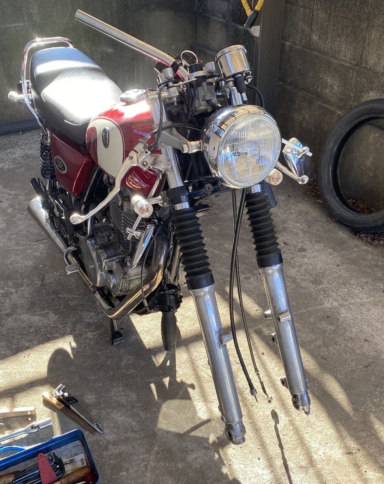 SR400 2型 フロントフォークオーバーホール&ステムベアリング交換 SR400 2型 フロントフォークオーバーホール&ステムベアリング交換