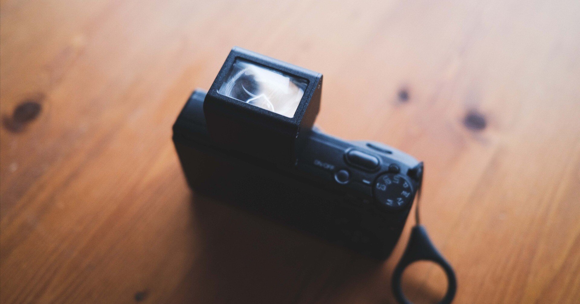 Praktica ウエストレベルファインダー機 +レンズ 2567941feb1e40828dad5d75cb27f7