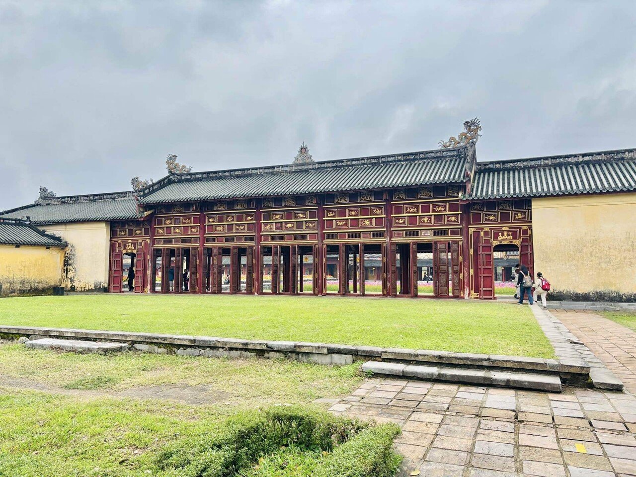 ベトナム🇻🇳】フエ・グエン朝王宮とカイディン帝陵のスケールに圧倒