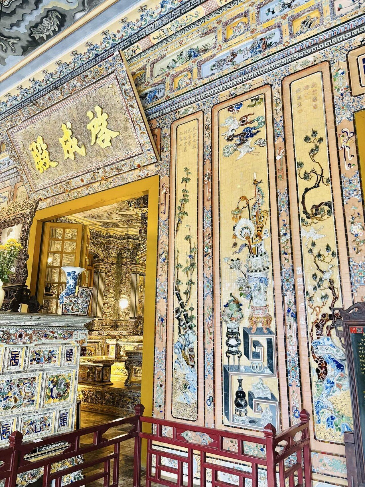 ベトナム🇻🇳】フエ・グエン朝王宮とカイディン帝陵のスケールに圧倒