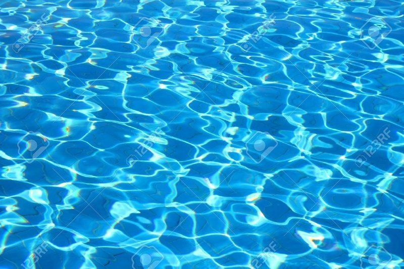 8705135-リップル青緑色の水の背景付きのスイミング-プール
