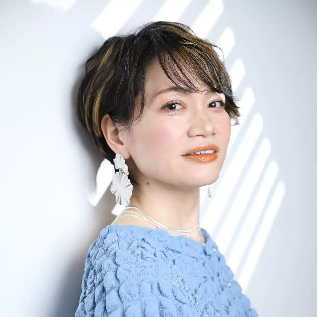 カズエ🧘‍♀️毎朝1000人とヨガするYouTuber