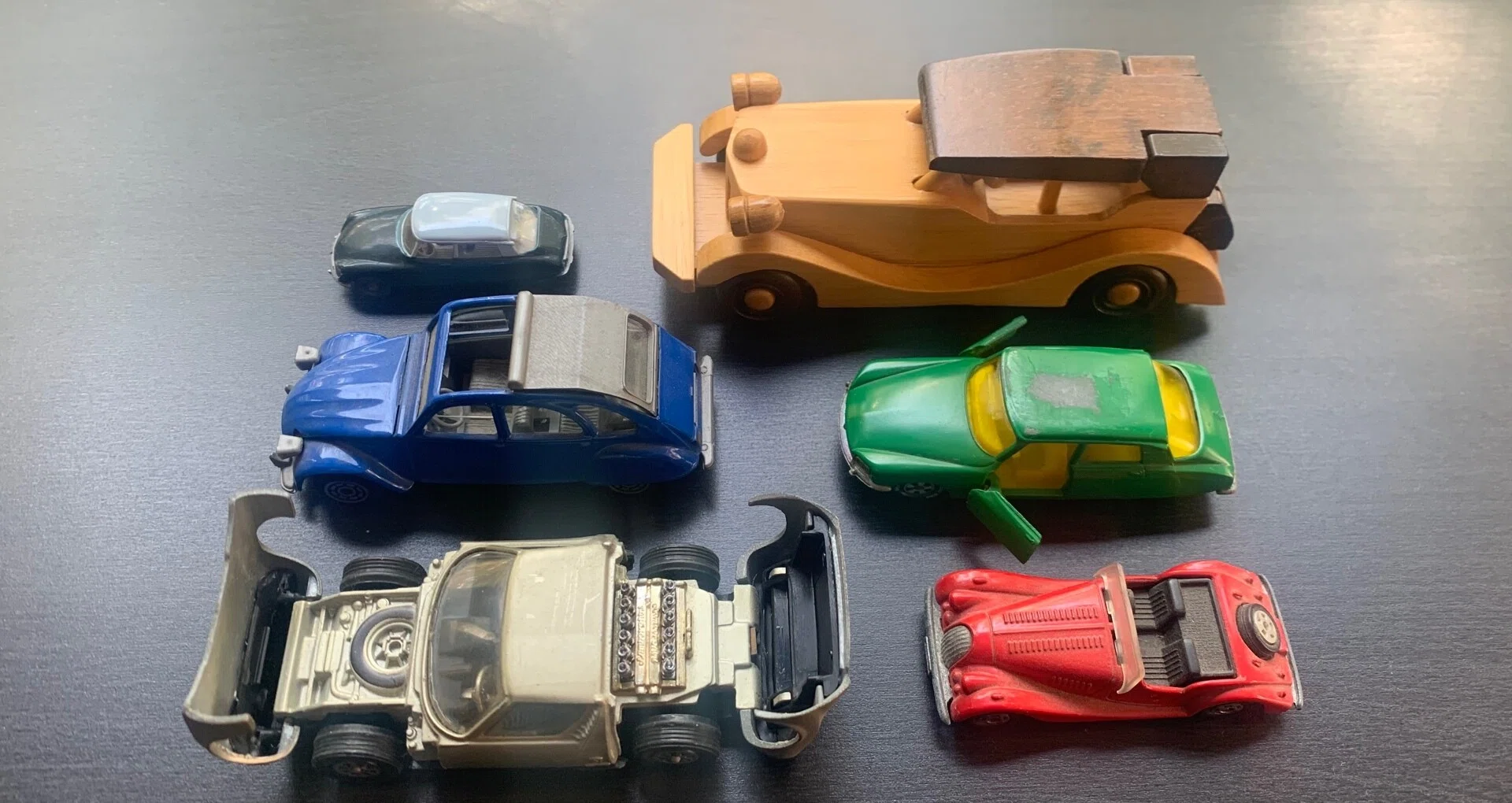 乗っていたクルマのミニカーだけは買う｜金子浩久書店｜note