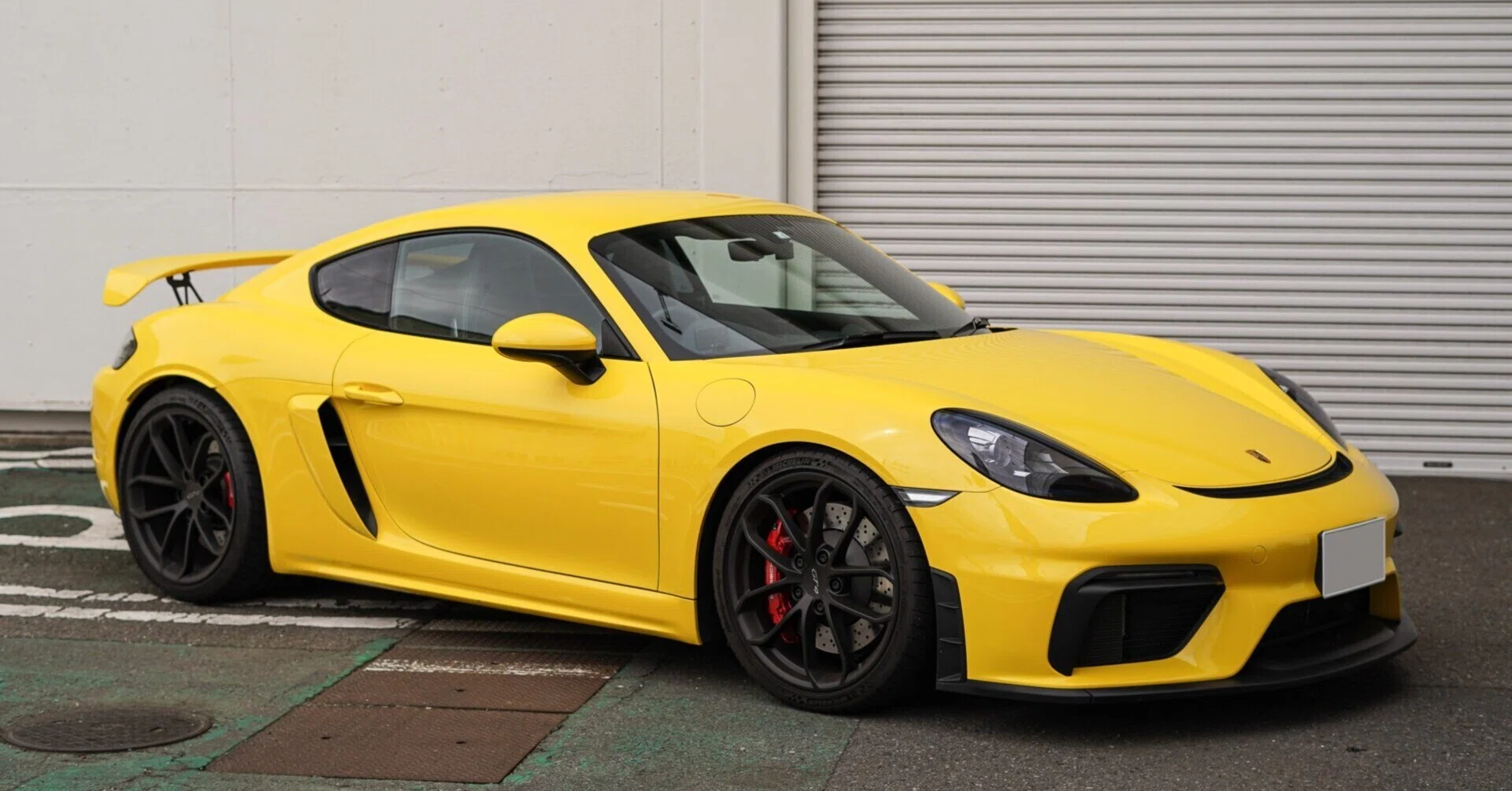 2025年最新レビュー】ポルシェ 718 ケイマン GT4 911よりも楽しいかも
