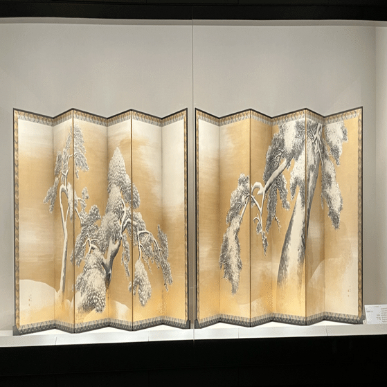 【真作】円山應挙 雪松図屏風 真作】円山應挙 雪松図屏風 雪松図屏風:右隻の解説:MuseumAnote