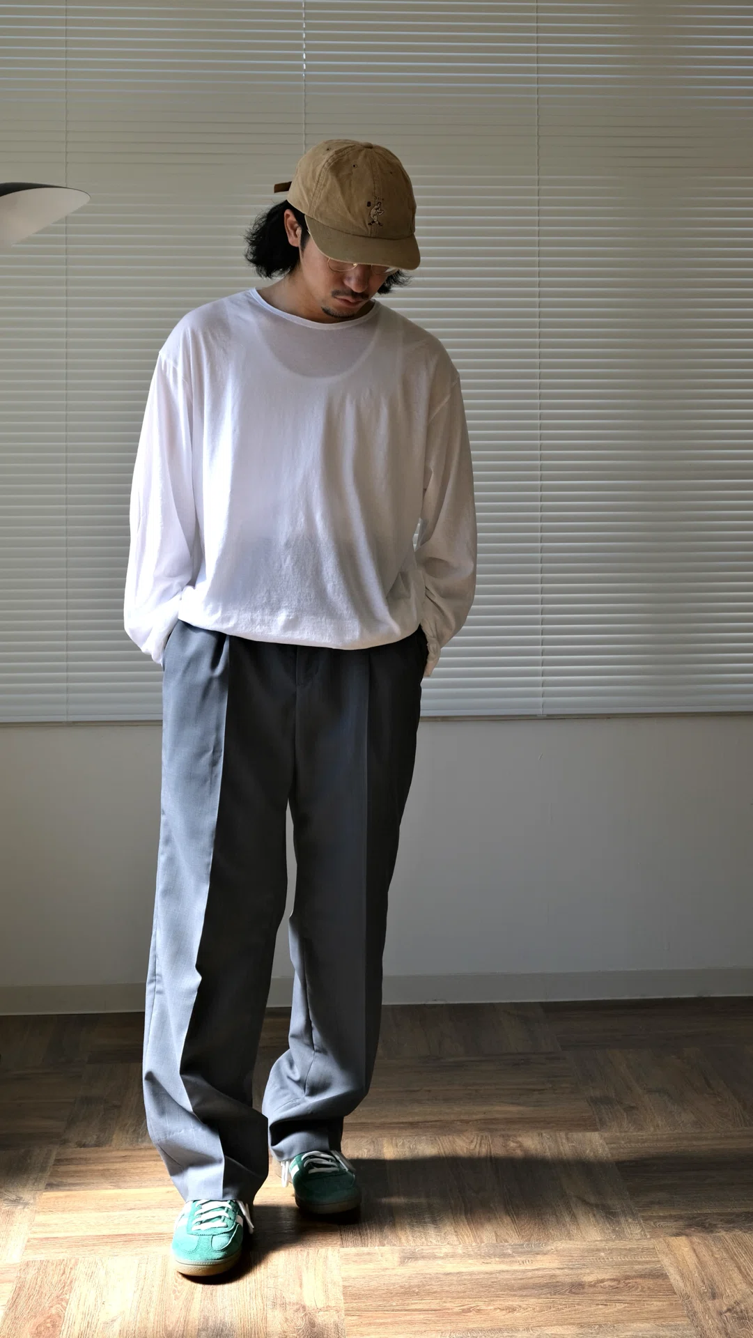 新品 谷吹 OKA ストライプ ポケット 1タック ワイド スラックス パンツ 今回の谷吹｜水岡