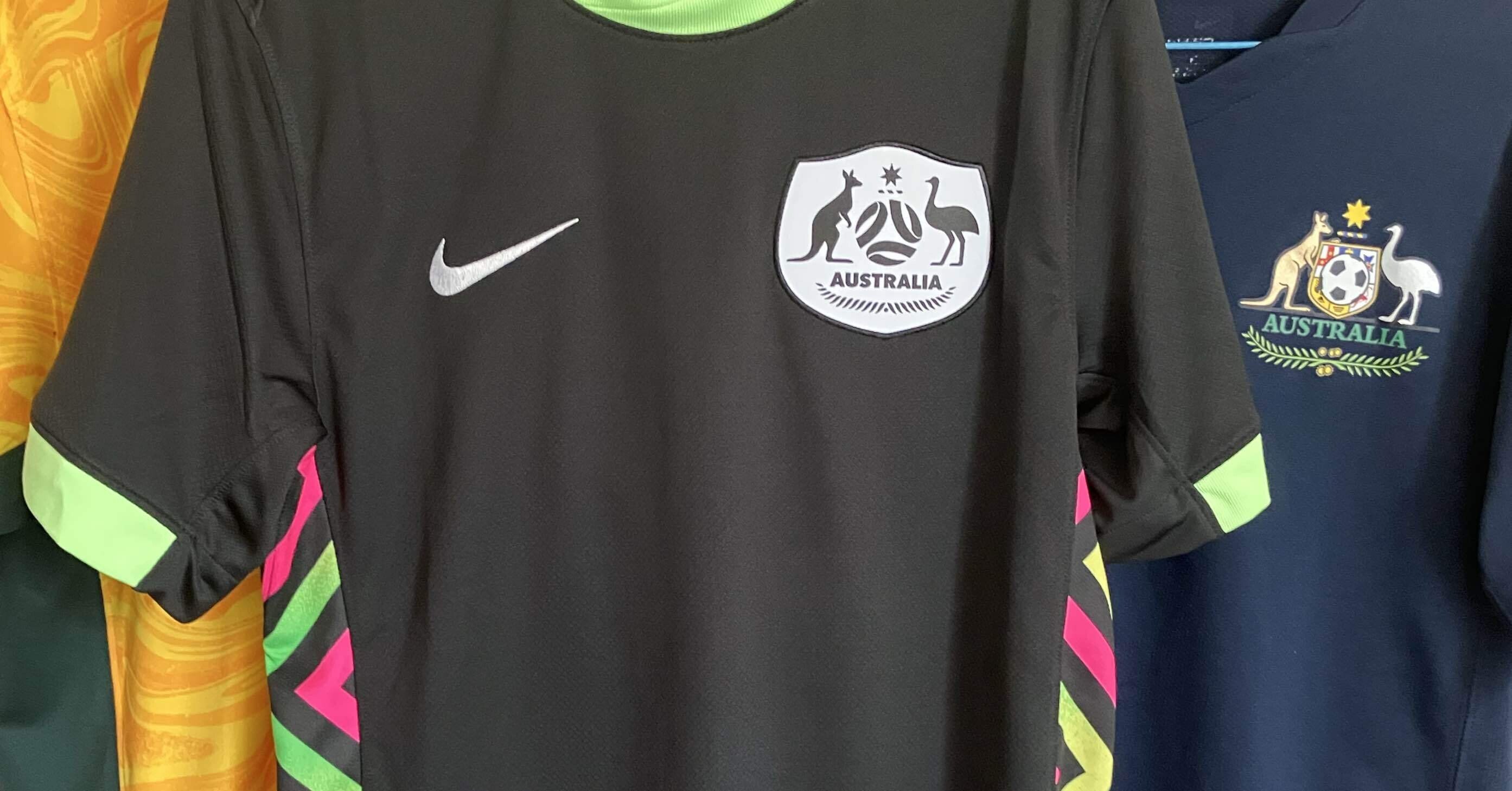 サッカーオーストラリア代表の2025年新ユニフォーム爆誕｜流 星姫
