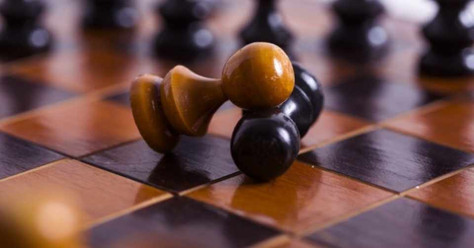 ゲーム理論で動く才能集団の利害関係と協業ビジネス Jnews編集長 井指 賢