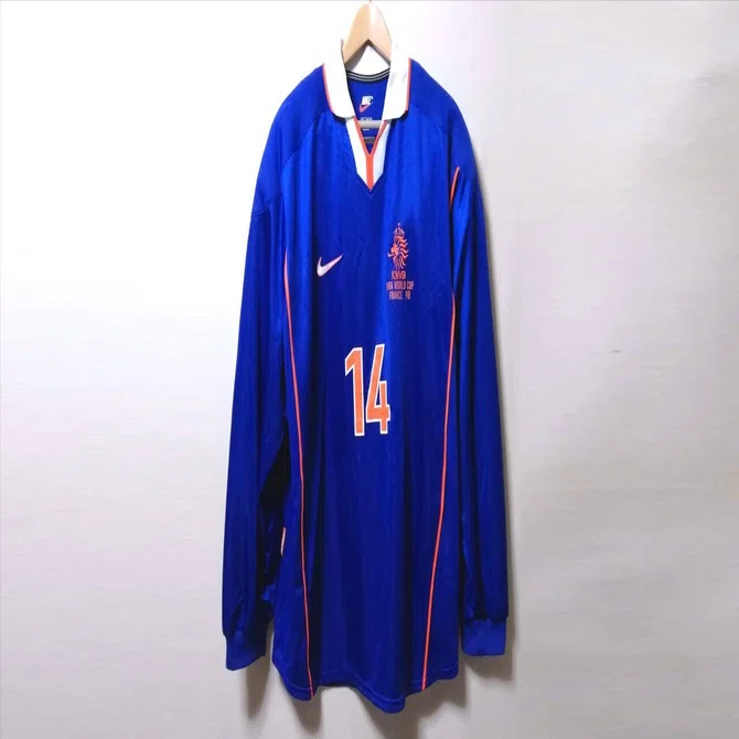 ナイキ オランダ代表 ユニフォーム 98/99 ホームモデル 紙タグ付き 90年代NIKEデザイン！オランダ代表の1998アウェイ「選手用」長袖