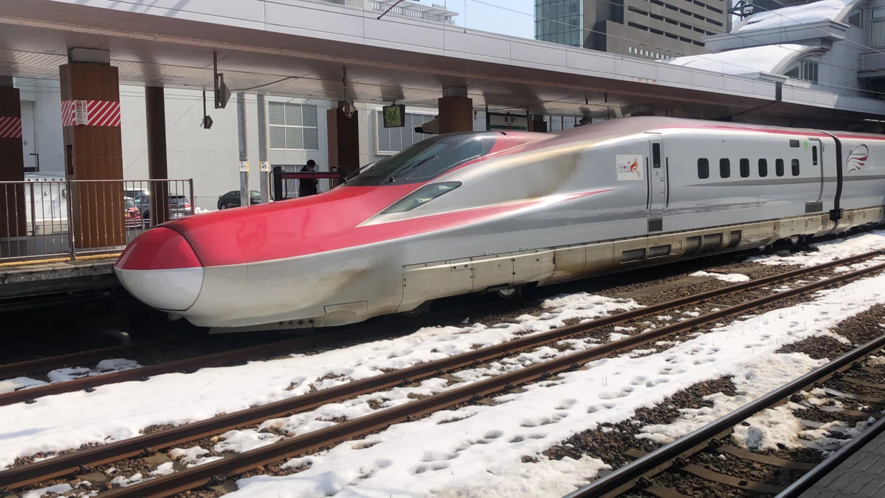 激混み&逆走】こまち号に初めて乗車した話｜しむらっち