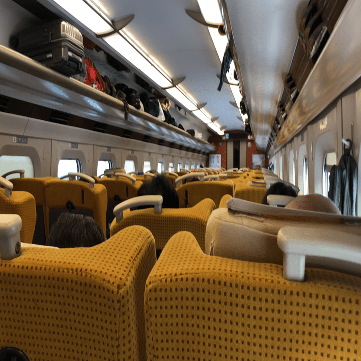 激混み&逆走】こまち号に初めて乗車した話｜しむらっち