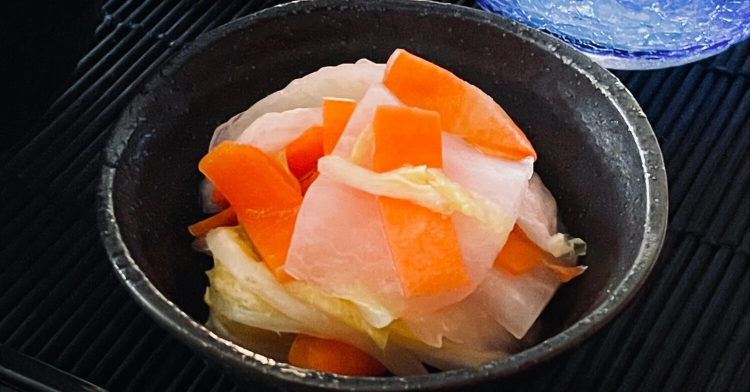 新生姜の酢漬けの汁で「簡単浅漬け」｜as