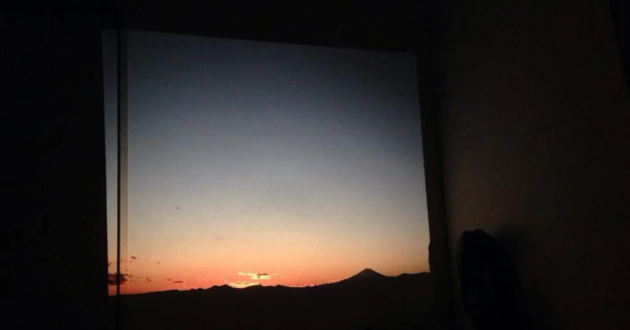 ポジフィルムを映写する楽しみ📽️ ～Cabinスライドプロジェクターの