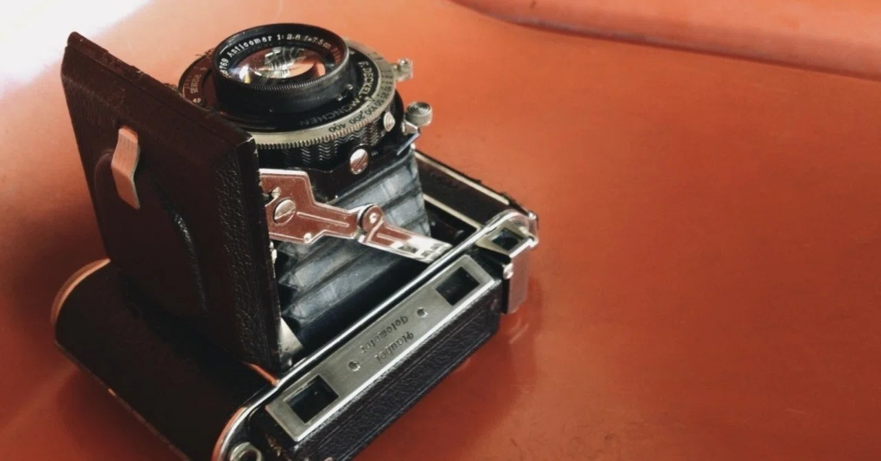 Plaubel Rollop2 - フィルムカメラレビュー|Hisa Foto Plaubel Rollop2 - フィルムカメラレビュー|Hisa Foto