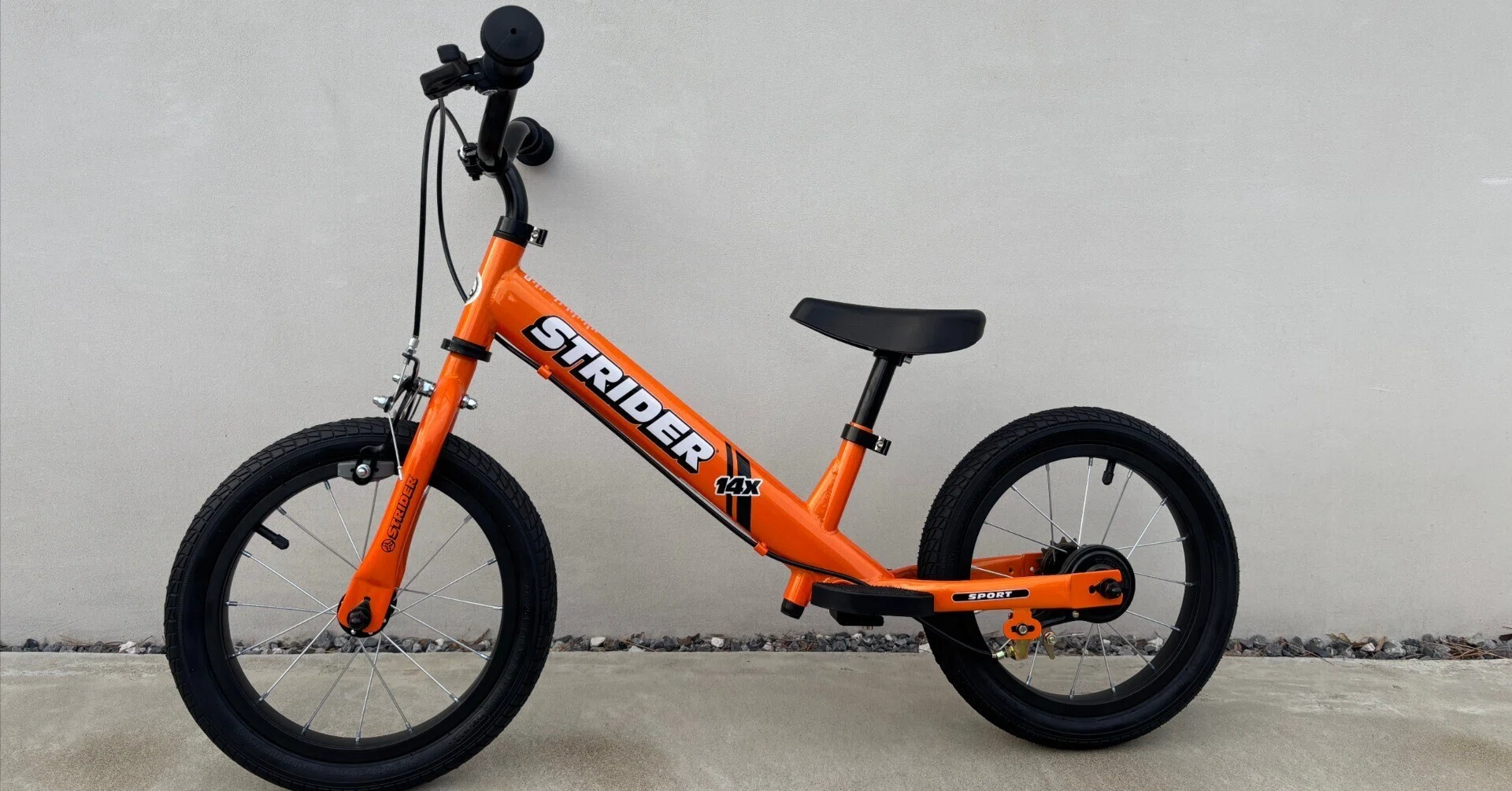 ✨日本正規品✨ STRIDER ストライダー SPORT 12 人気のレッド