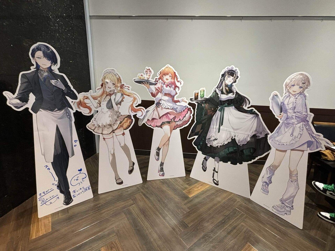 儒烏風亭らでん スイパラ アクスタ ステージ
