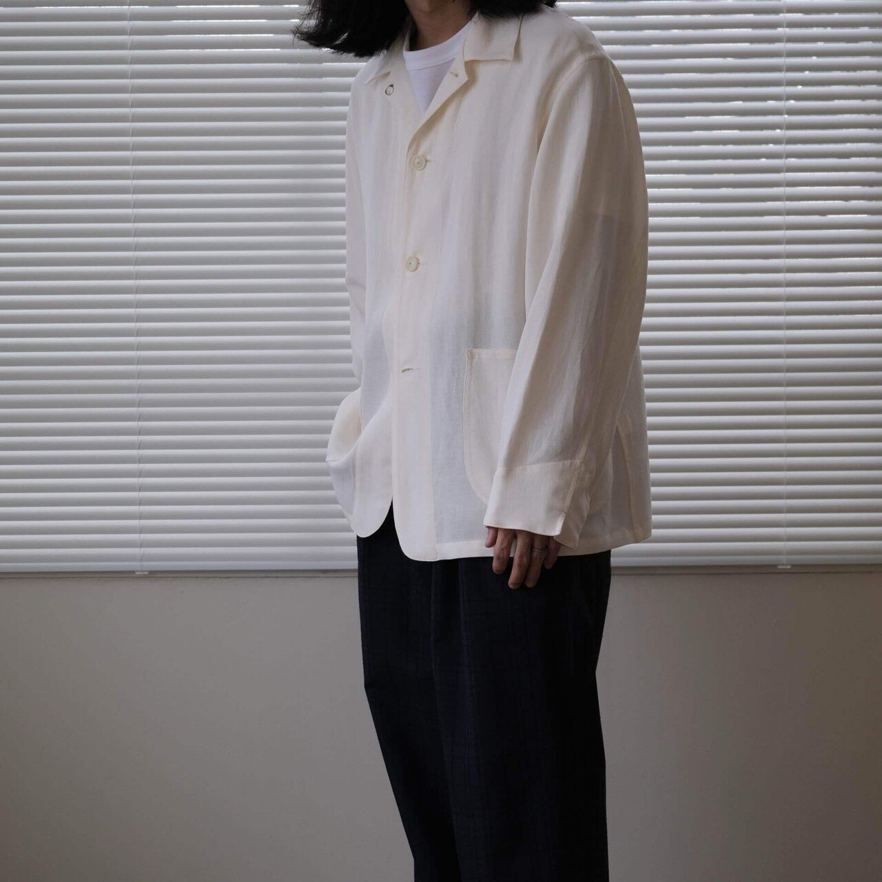 夏に羽織るカバーオール｜水岡