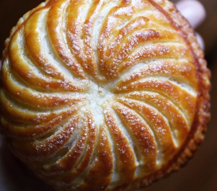 王様のケーキ ガレット デ ロワ を食べよう みずのさちこ Note