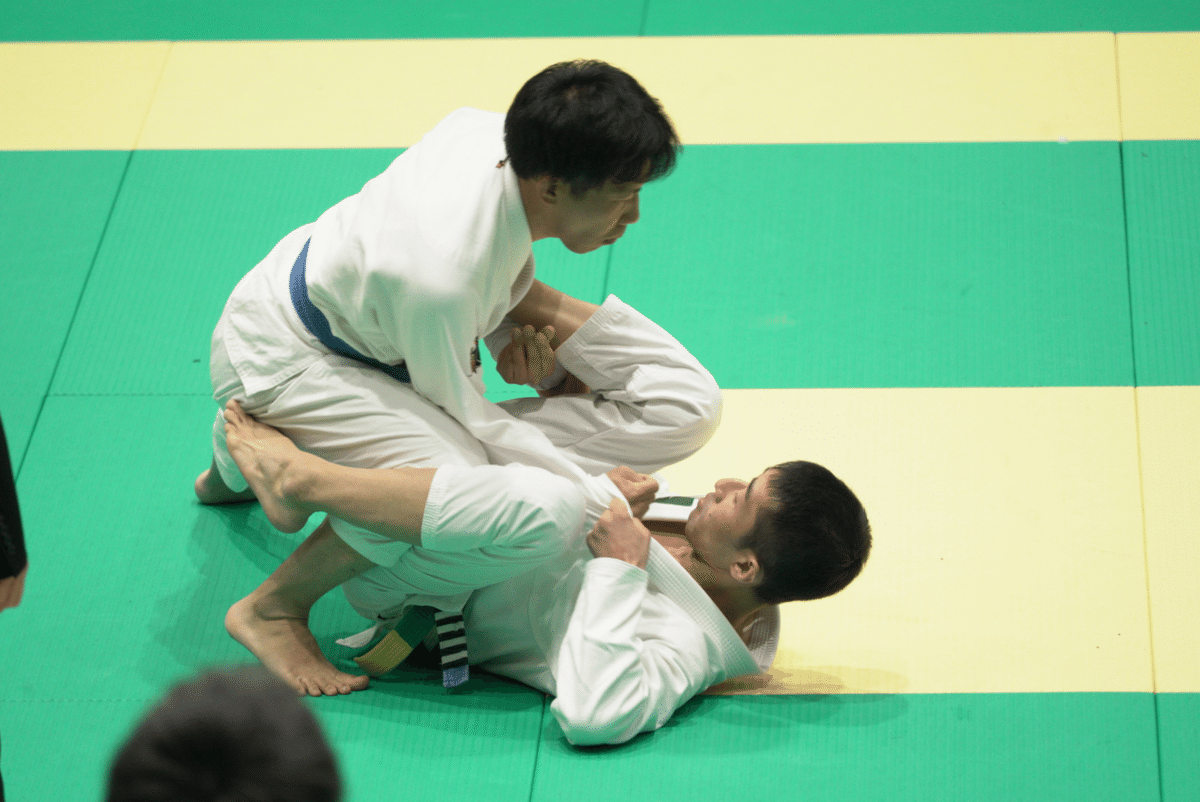 柔術の勝負 明治期の柔道基本技術 対訳 柔術の勝負 明治期の柔道基本技術 : 対訳 The Game of Ju-jitsu 三宅