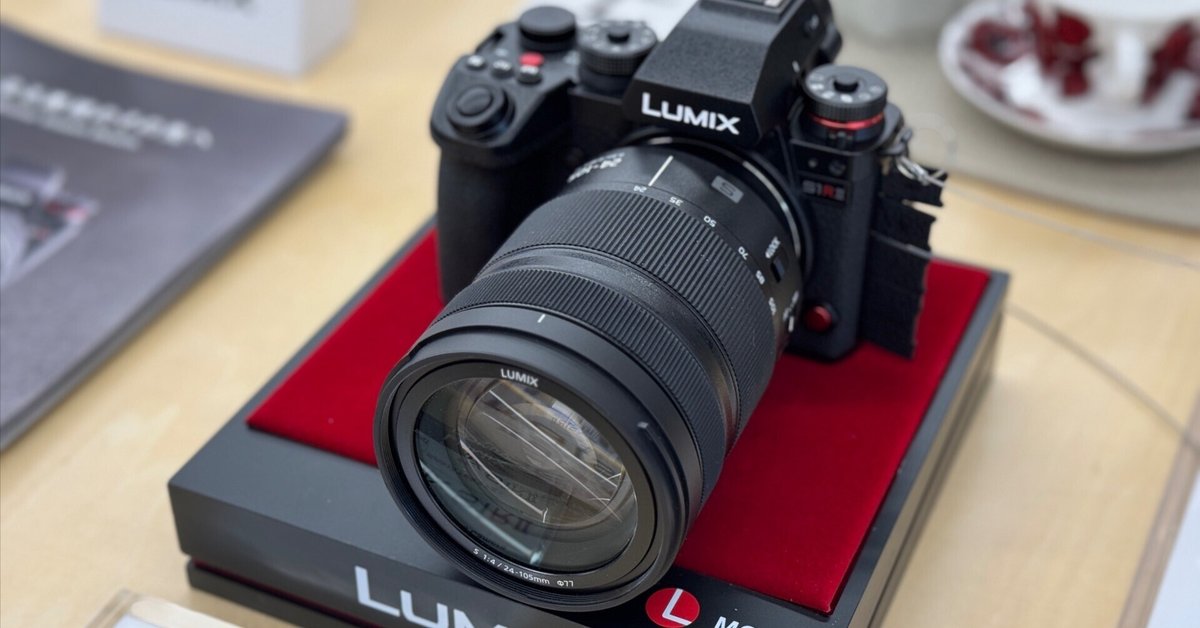 LUMIX S1 バッテリー2本つき シャッター数2320 LUMIX S1 バッテリー2本つき シャッター数2320 LUMIX S1