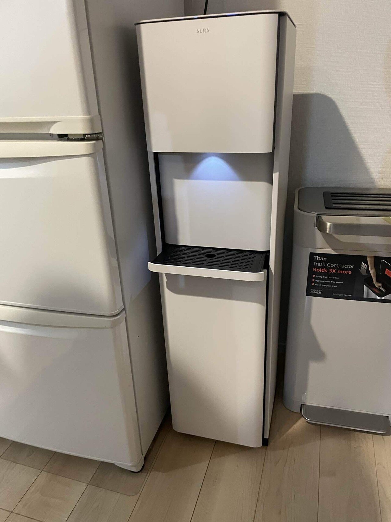 51 AURAプレミアムウォーターサーバー｜スリンキー