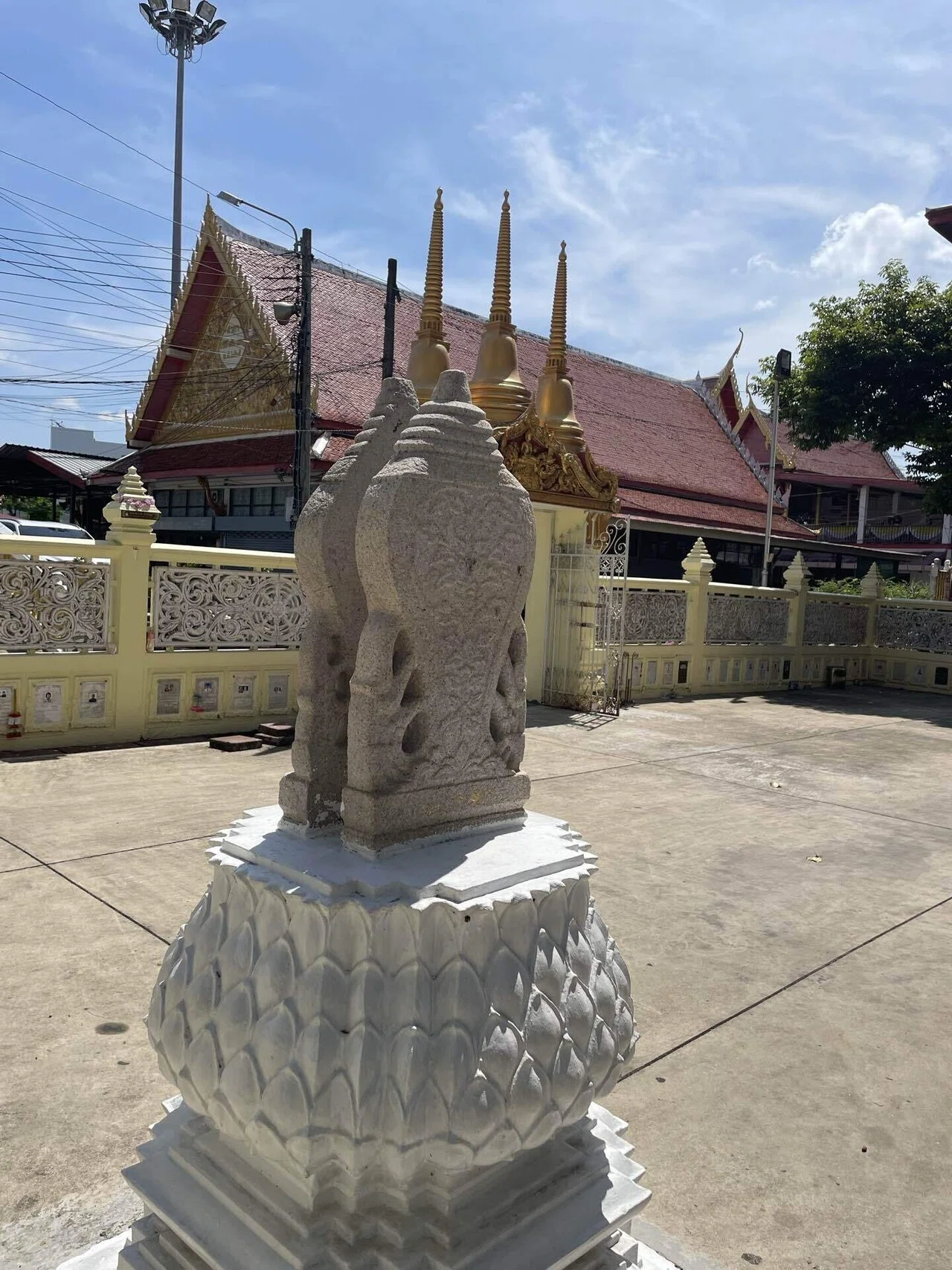 ワットチャオアーム】タイ寺院の壁画修復と仏像を見て仏教美術について