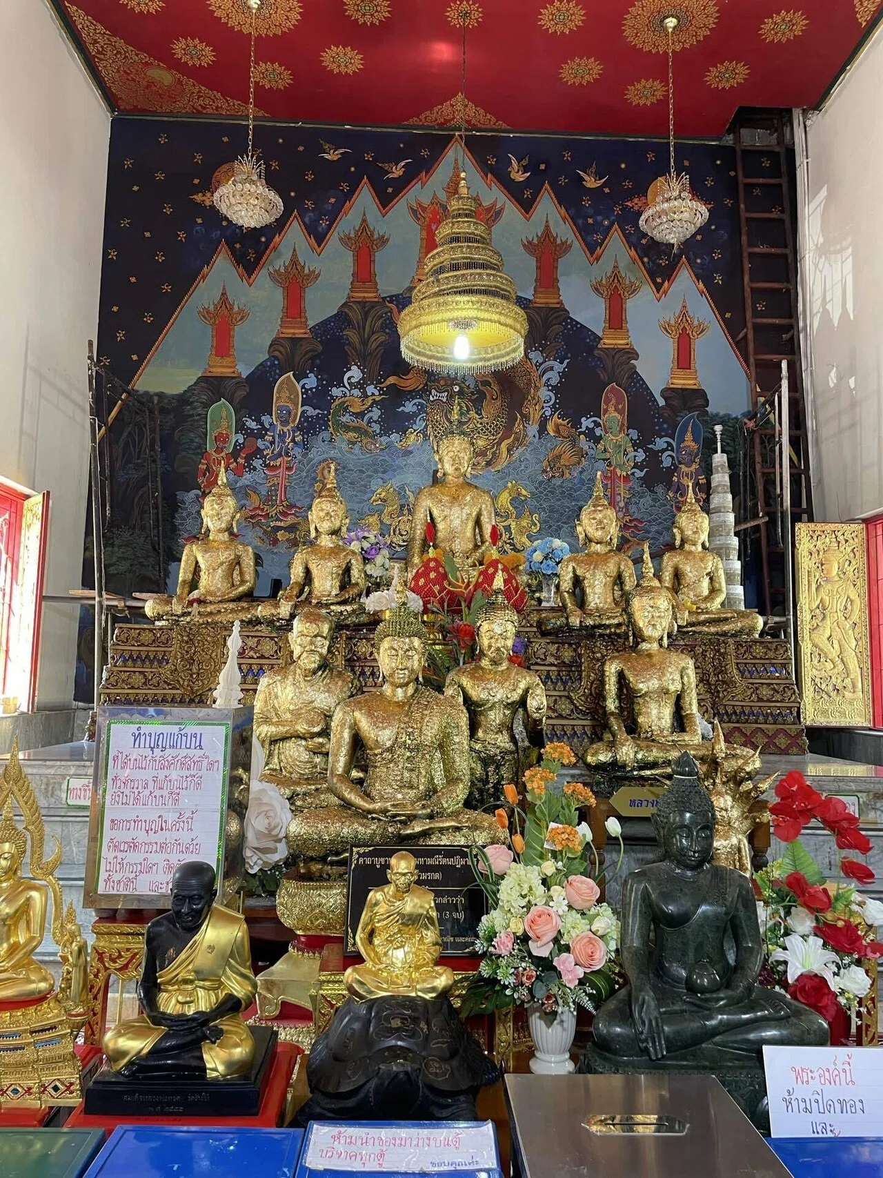 ワットチャオアーム】タイ寺院の壁画修復と仏像を見て仏教美術について