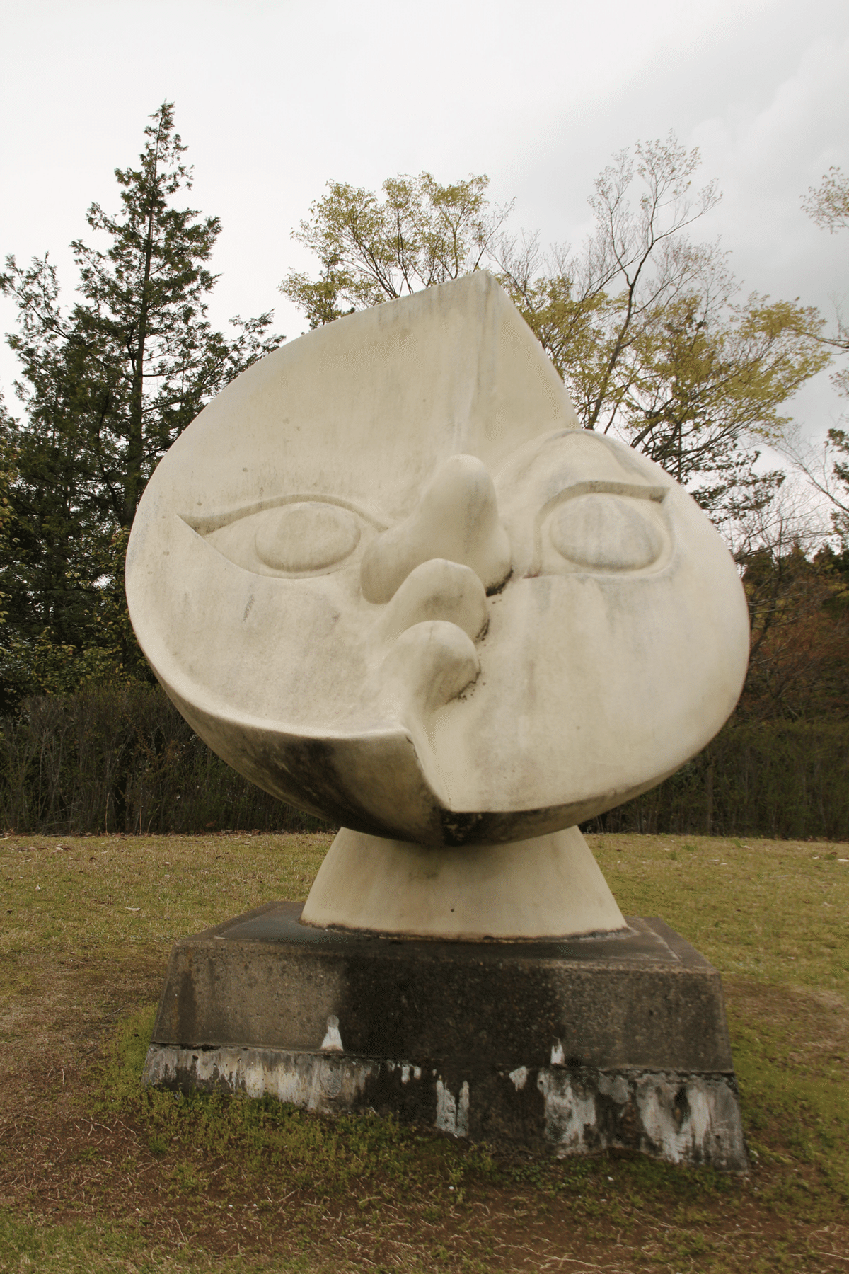 月の顔」（岡本太郎）との出会い。｜ノンキニイコカ／漫書（まんしょ