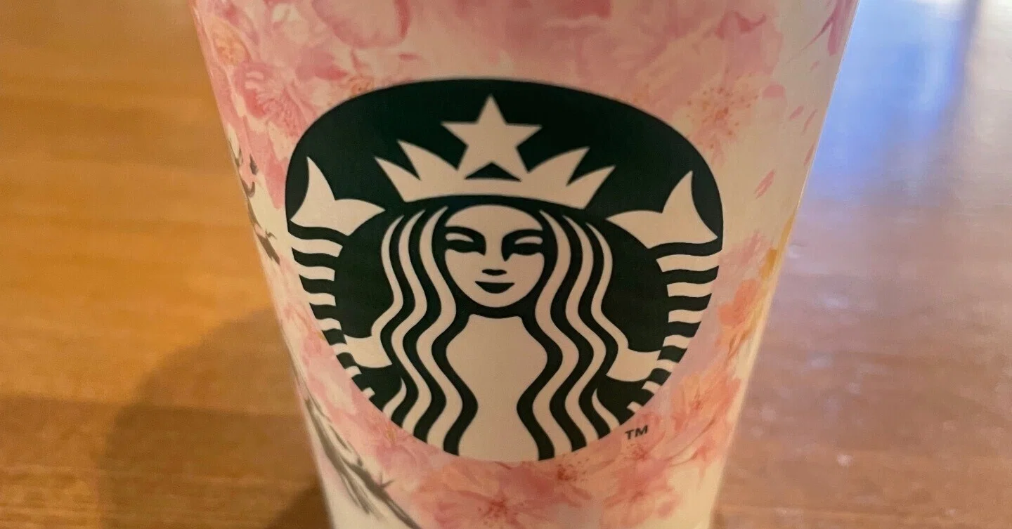 スタバのマークって人魚なの 何なの って思った人 全員集合 oil