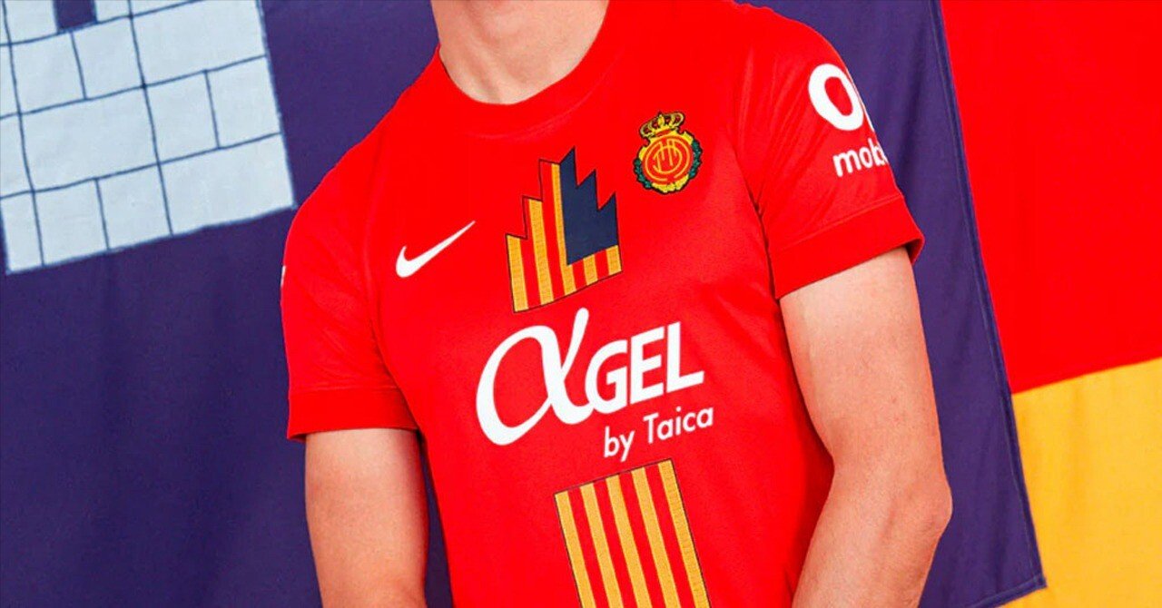 浅野拓磨の「初得点ユニ」に！マジョルカが1試合限定の特別