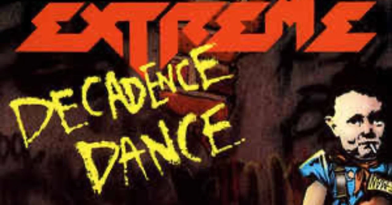 Stress Relief! Heavy Metal Commuting: Salarymen, Dance Wildly to