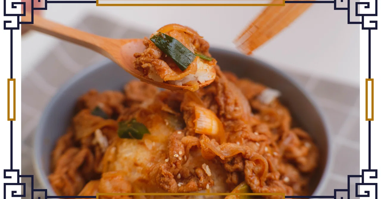 School Lunch Menu Vol. 178: Pork and Garlic Chive Kimchi Stir-fry, Deep ...