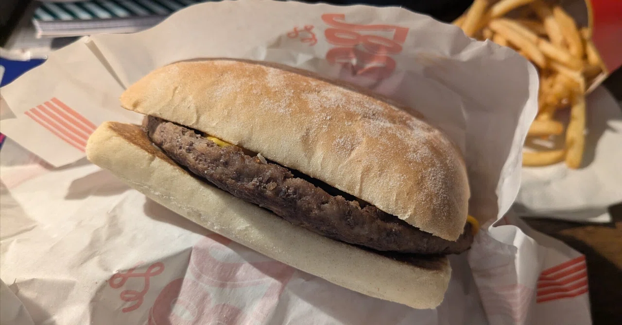 パリでマックを食べたこと|余田大輝