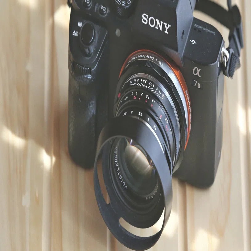 コスパ最強】Sony FE 50mm F1.8 レビュー！ボケ感・描写力・使い勝手を 